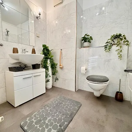 公寓 Citynah 2-raum Apartment, 50mbit, Vollausgesttatet 巴尔莱本